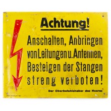 Коллекция немецких уличных знаков и табличек